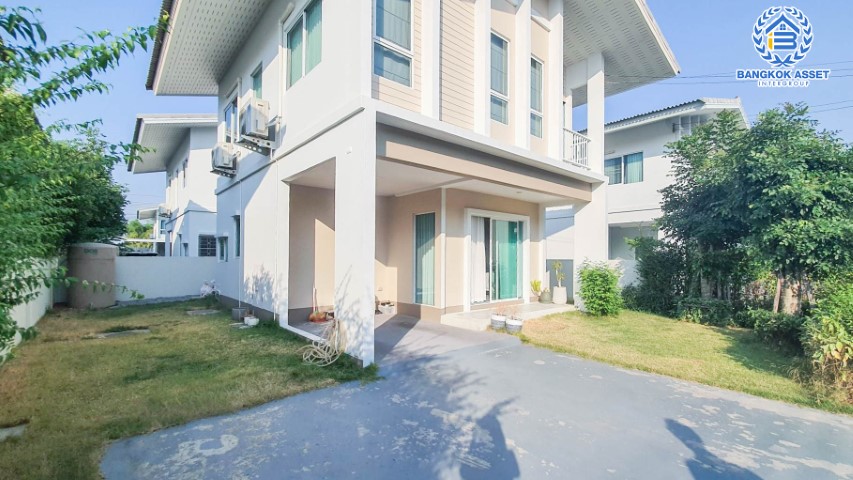 *****บ้านเดี่ยวมือสองย่านสมุทรปราการ ม.คณาสิริ บางนา เนื้อที่กว้างขวางถึง 50 ตร.ว. ฟังก์ชัน 3 ห้องนอน 2 ห้องน้ำ 2 ที่จอดรถ แถมฟรี! 3 เครื่องปรับอากาศ, 2 เครื่องทำน้ำอุ่น บ้านใหม่ เฟอร์นิเจอร์พร้อมอยู่ บนทำเลไม่ไกลจากสนามบินสุวรรณภูมิ ใกล้ทางด่วน "บางนา-บางปะกง"